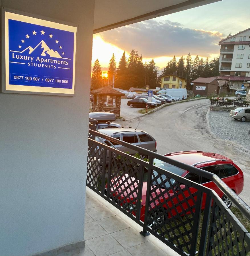 Luxury Aparthotel Studenets Pamporovo Eksteriør billede