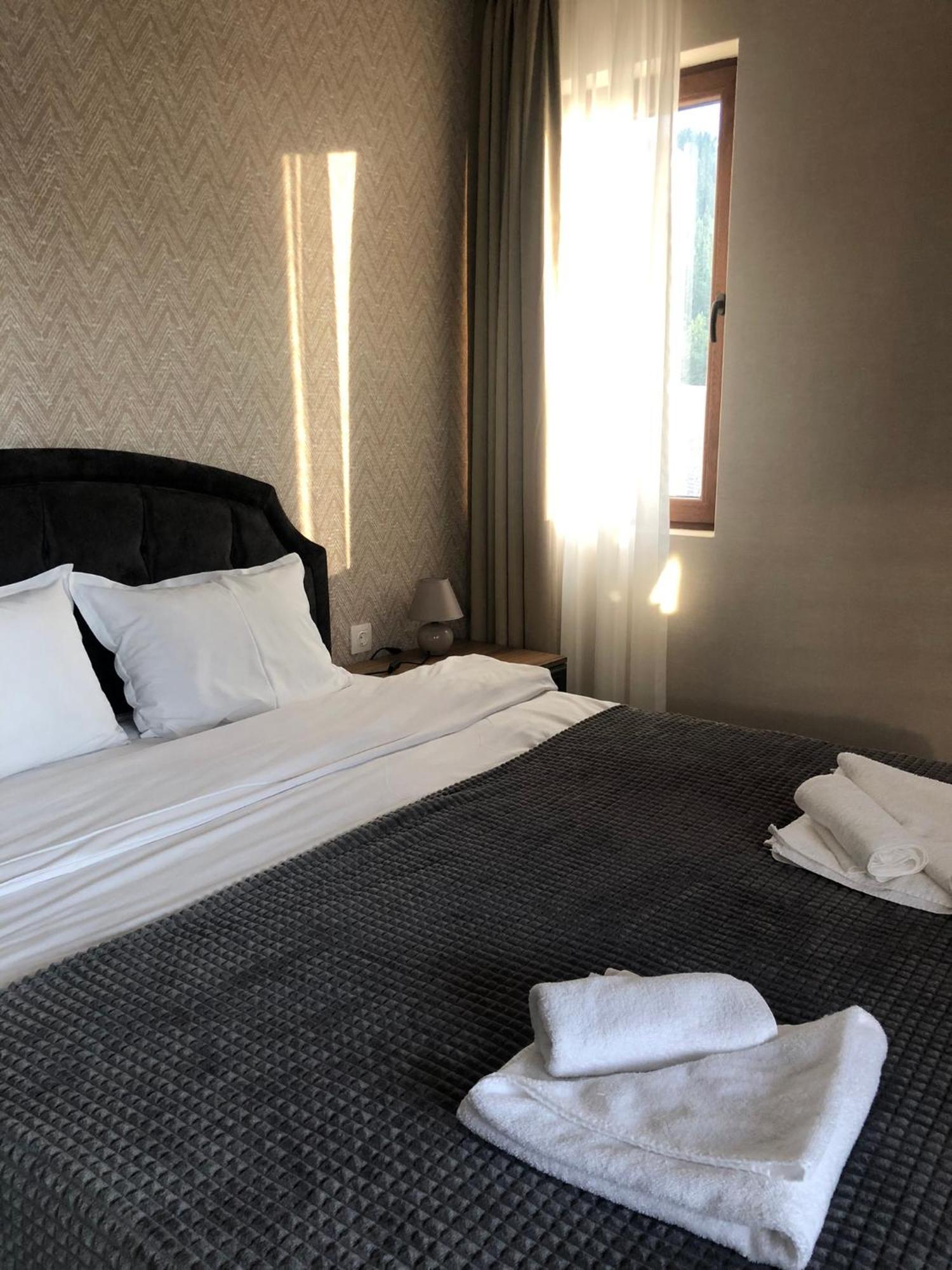 Luxury Aparthotel Studenets Pamporovo Eksteriør billede