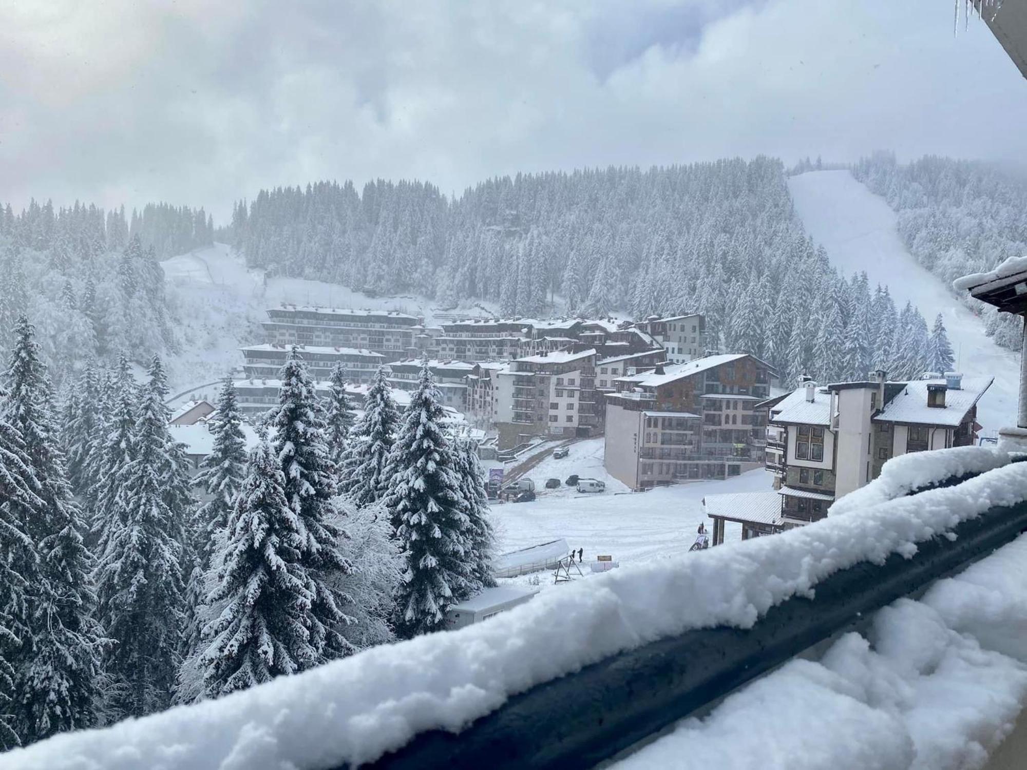 Luxury Aparthotel Studenets Pamporovo Eksteriør billede